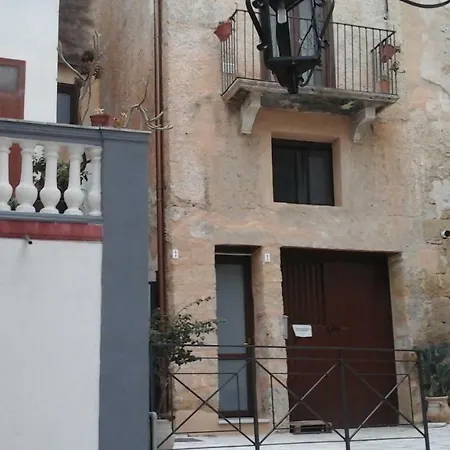 Nelle Antiche Mura *